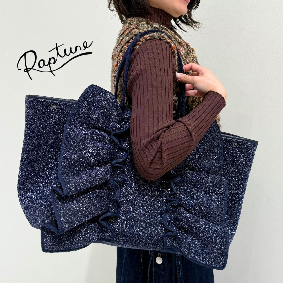 raptureより〜ファン多し✨フリルがポイント♪定番トートバック入荷
