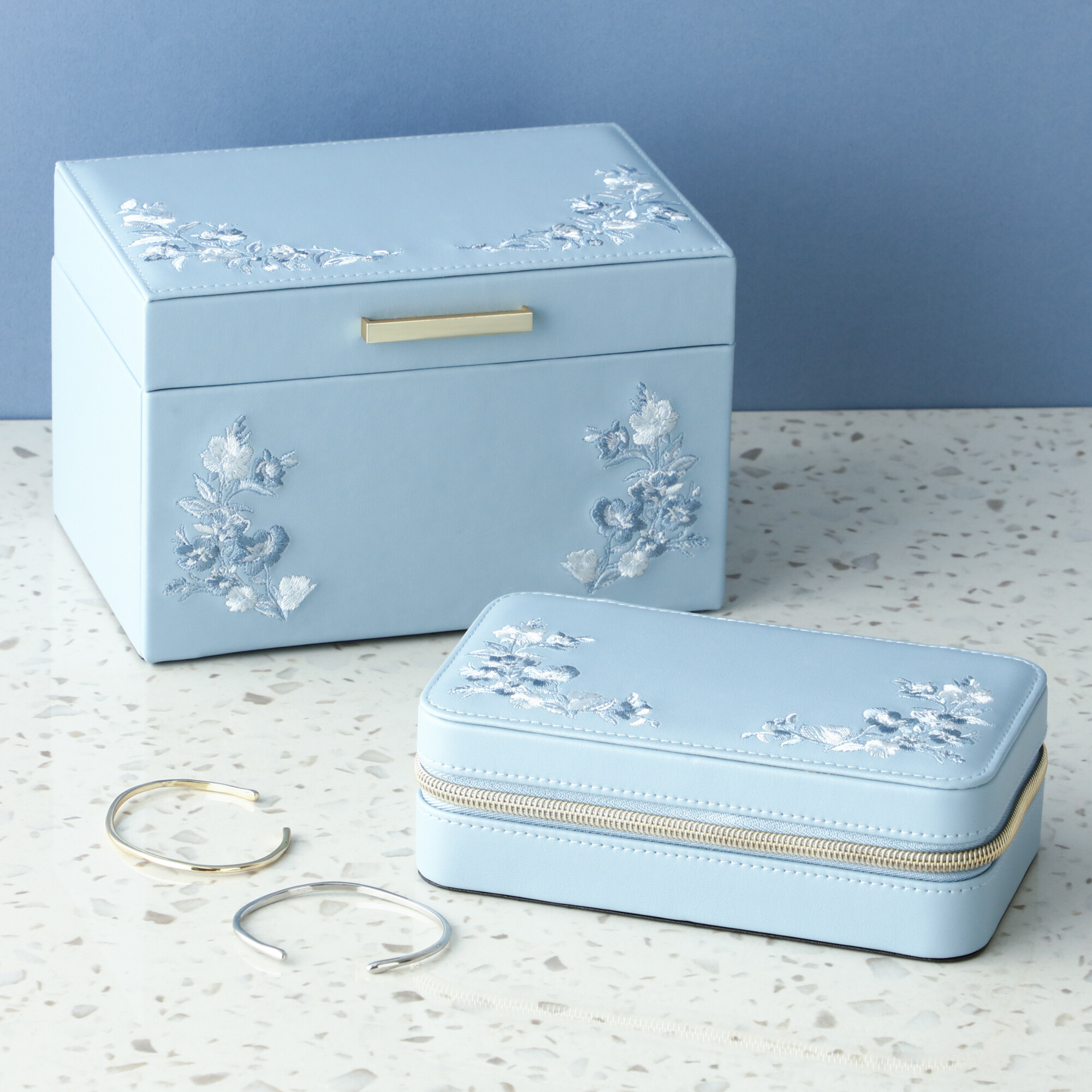 [非売品]LA MER ドレッサー コスメ／ジュエリーボックス　布袋付き 非売品]LA MER ドレッサー コスメ／ジュエリーボックス 布袋付き
