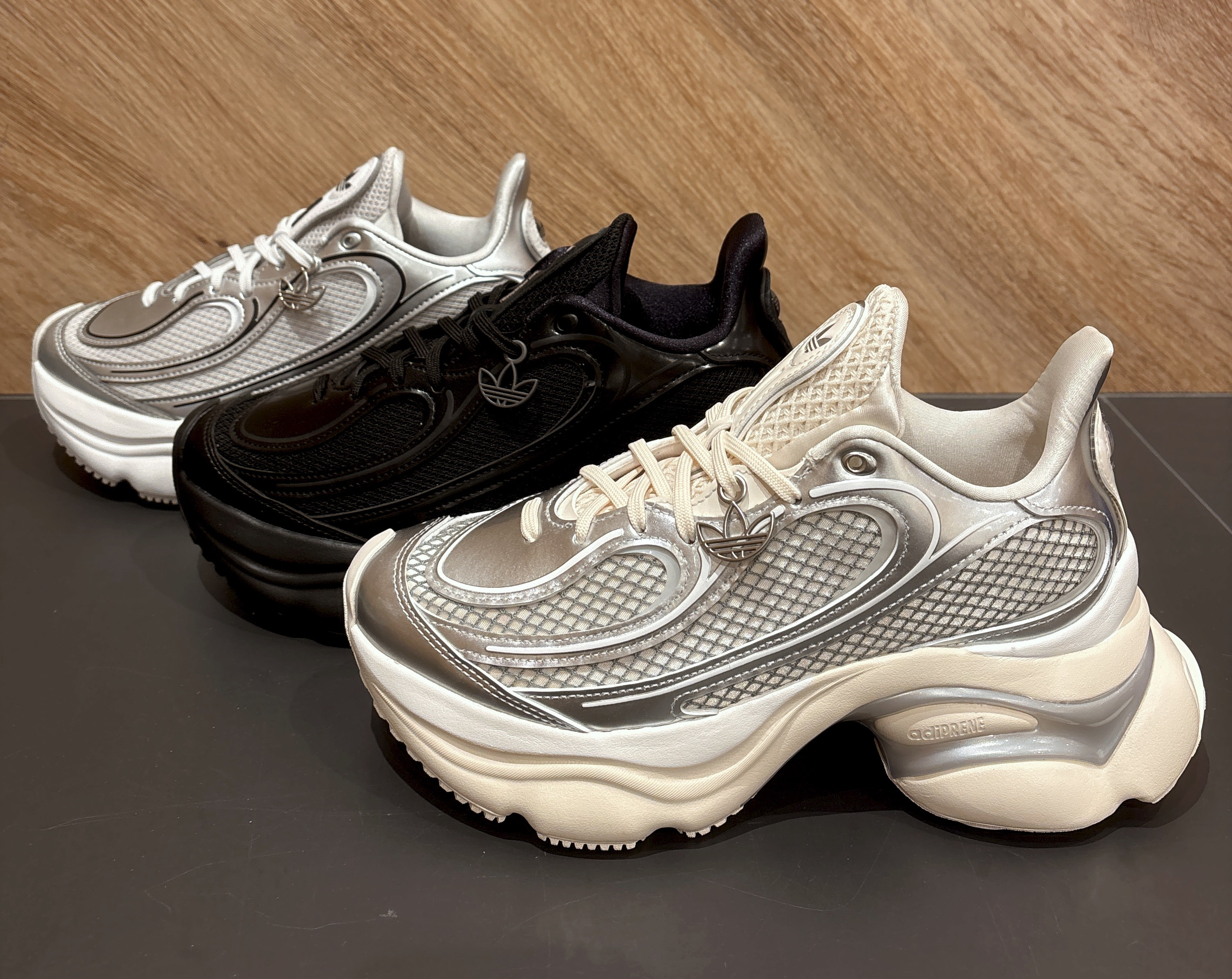 ADIDAS】OZVENUZ W │ABCマートグランドステージ │ ショップブログ