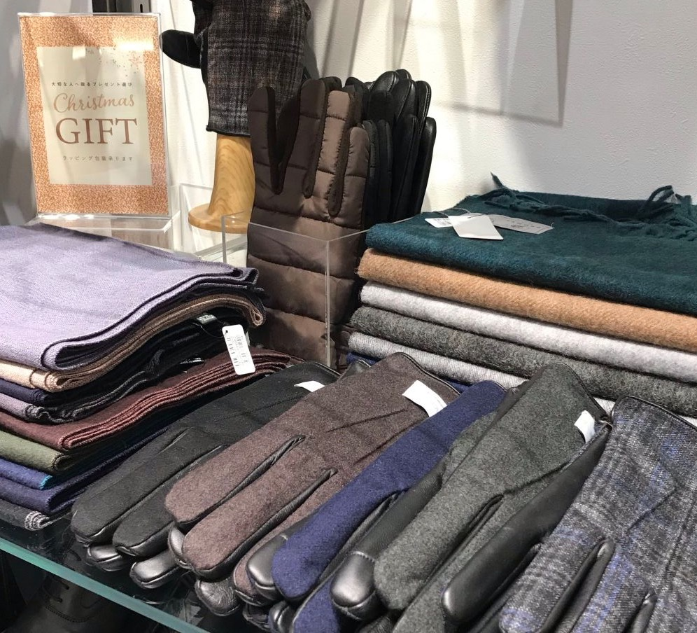 スーツスクエア アミュプラザ長崎店 新館3F】クリスマスギフトに
