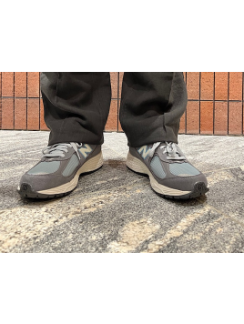 NEW BALANCE: 2002R