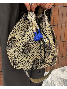 UHURU バティック巾着バッグ