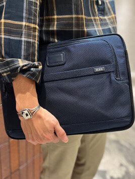 【SHIPS別注】TUMI:ラージ（PC15インチまで）・ラップトップ・カバー