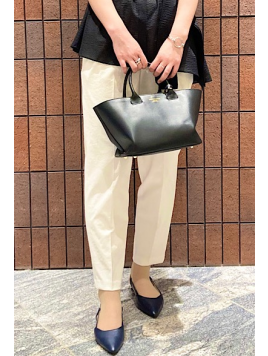 〈手洗い可能〉ドライ オックス テーパード パンツ 24SS 