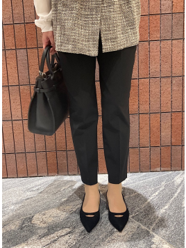 〈手洗い可能〉ストレッチ テーパード パンツ  ￥16,500(税込) 