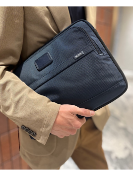【SHIPS別注】TUMI:ミディアム（PC13インチまで）・ラップトップ・カバー