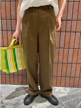 ストレッチチノタックパンツ