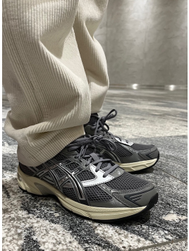 ASICS: GEL-1130