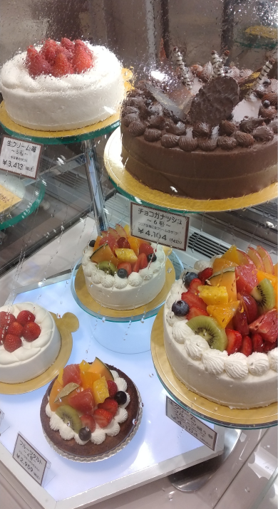 お誕生日ケーキはボンソアールで♪