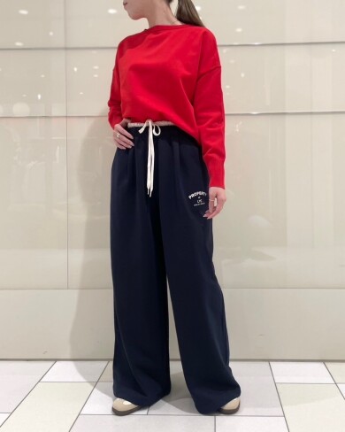 ダブルウエストデザインが特徴のスウェットパンツ✨️
