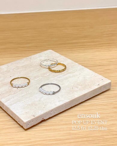 さり気ないパールが目を惹くリング💍✨