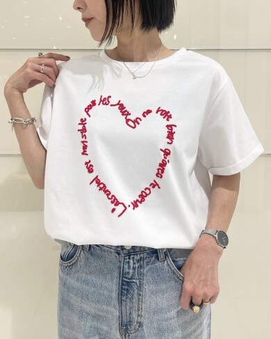 1枚で主役級の大人可愛いハートTシャツ✨️