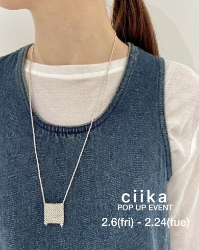 極小シルバービーズで編まれたミニバッグネックレス✨️