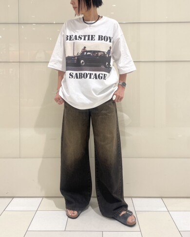 存在感のあるフォトプリントが目を惹く、BEASTIE BOYSのロックT🎸✨️