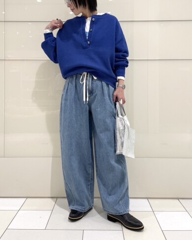 レイヤードスタイルでこなれ感アップのカジュアルコーデ✨️