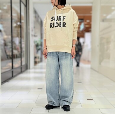 毎年大人気のパーカーが入荷しました♪