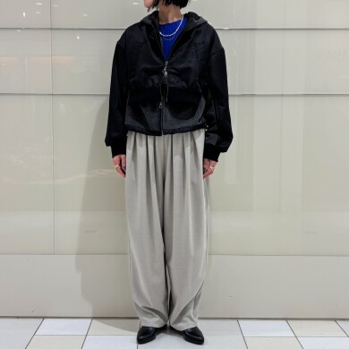 レイヤード風デザインが個性的なアウター♡