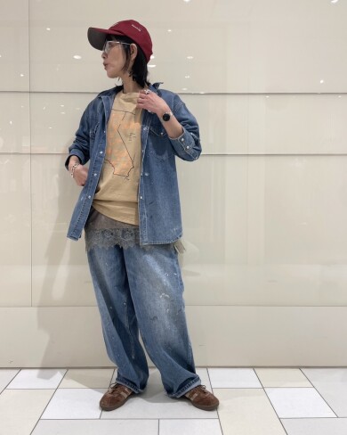 ヴィンテージ加工が魅力のカジュアルデニムスタイル💙✨️