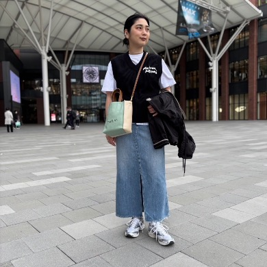 MAISON KITSUNE 着回し抜群のニットベスト