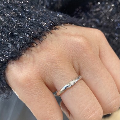 【レディースリング】シンプルときらめきの両方どり✨