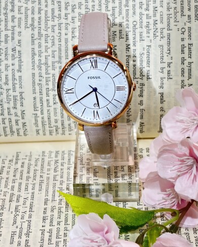 【FOSSIL】春らしいレディース時計のご紹介！