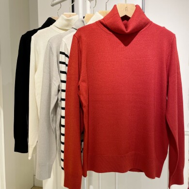 首元まで暖かタートルネックニットプルオーバー🧣