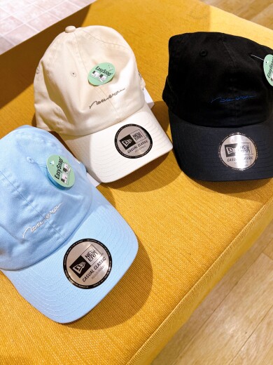 春カラーのキャップが入荷してます💐