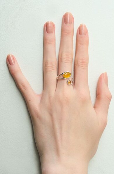 秋の装いに…🍂天然石リング💍