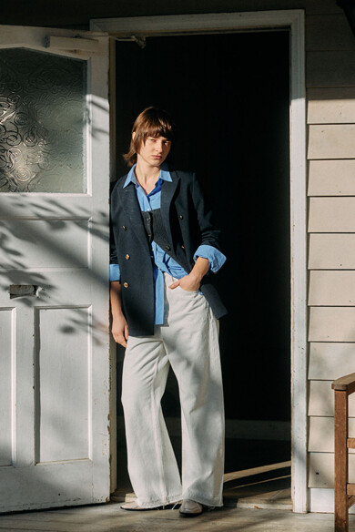 春のワードローブに欠かせない「デニム」