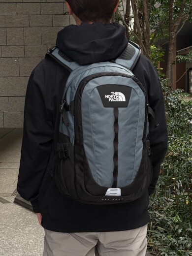 定番デイパックから新色登場‼︎