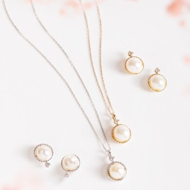 大切な日にも、普段使いにも | パールジュエリーCOCHET シリーズ |