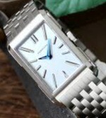 【Corniche／コーニッシュ】スタイリッシュなシルバーウォッチ