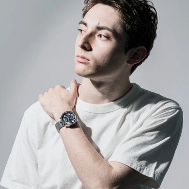 【KLON（クローン）】地球にエコなソーラー時計🌎