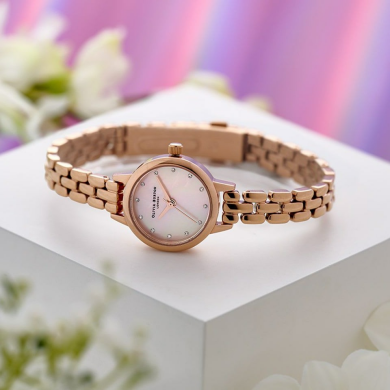マザーオブパール×クリスタル【OLIVIA BURTON】