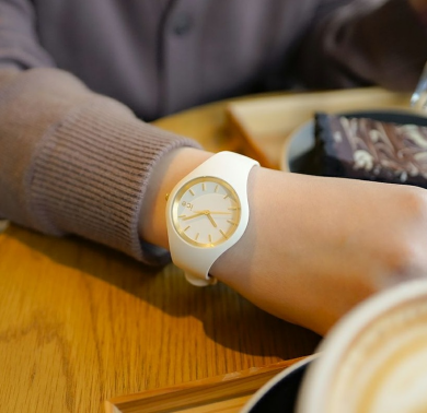 大人気！くすみカラーシリーズ【ICEWATCH】
