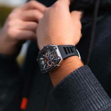 汗にも雨にも負けない【ICEWATCH】