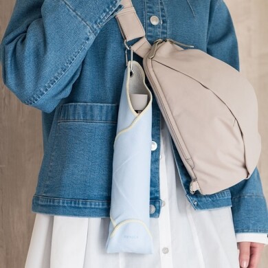 【カラビナでバッグに外付け！】ラビナ付き巻くだけ保冷クロス