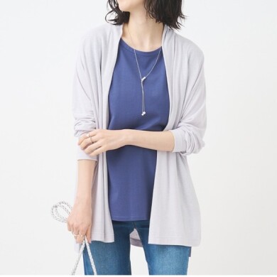羽織るだけで、UVケアできるシアーカーディガン