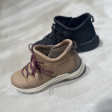 【コロンビア】チャッカスニーカーブーツ👢