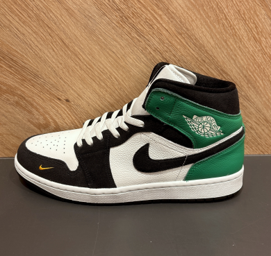 【NIKE】AIR JORDAN 1 MID SE