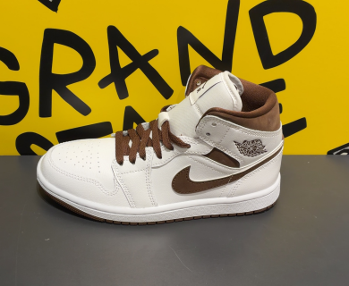【NIKE】W AIR JORDAN 1 MID