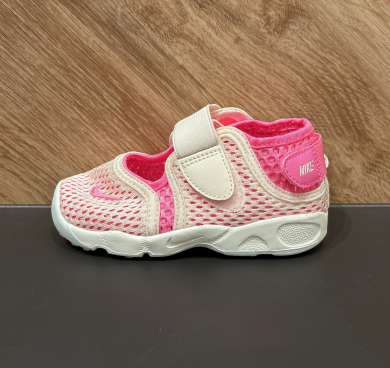 【NIKE】KFB5528