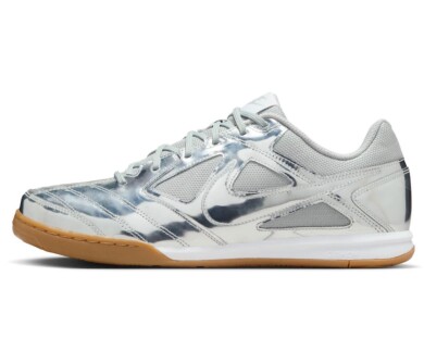 【NIKE】GATO LV8