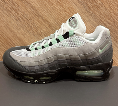 【NIKE】W AIRMAX 95 BIG BUBBLE