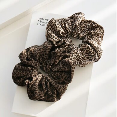 「アクセサリーも秋に衣替え」レオパードシュシュ🐆