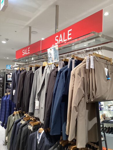【新館 3階　スーツスクエア　アミュプラザ長崎店　最大70%OFFの特大セール‼︎】