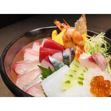 魚○亜紗