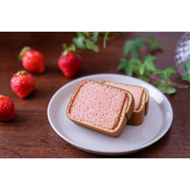 【文明堂総本店　季節限定 いちごカステラ巻】