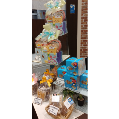 お菓子の詰め合わせギフト♪