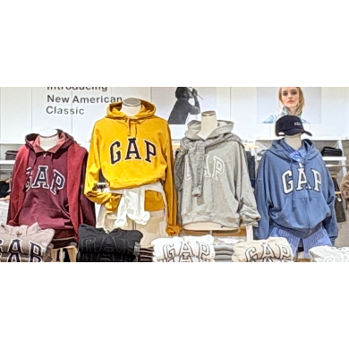 GAP定番アイテムが勢揃い！